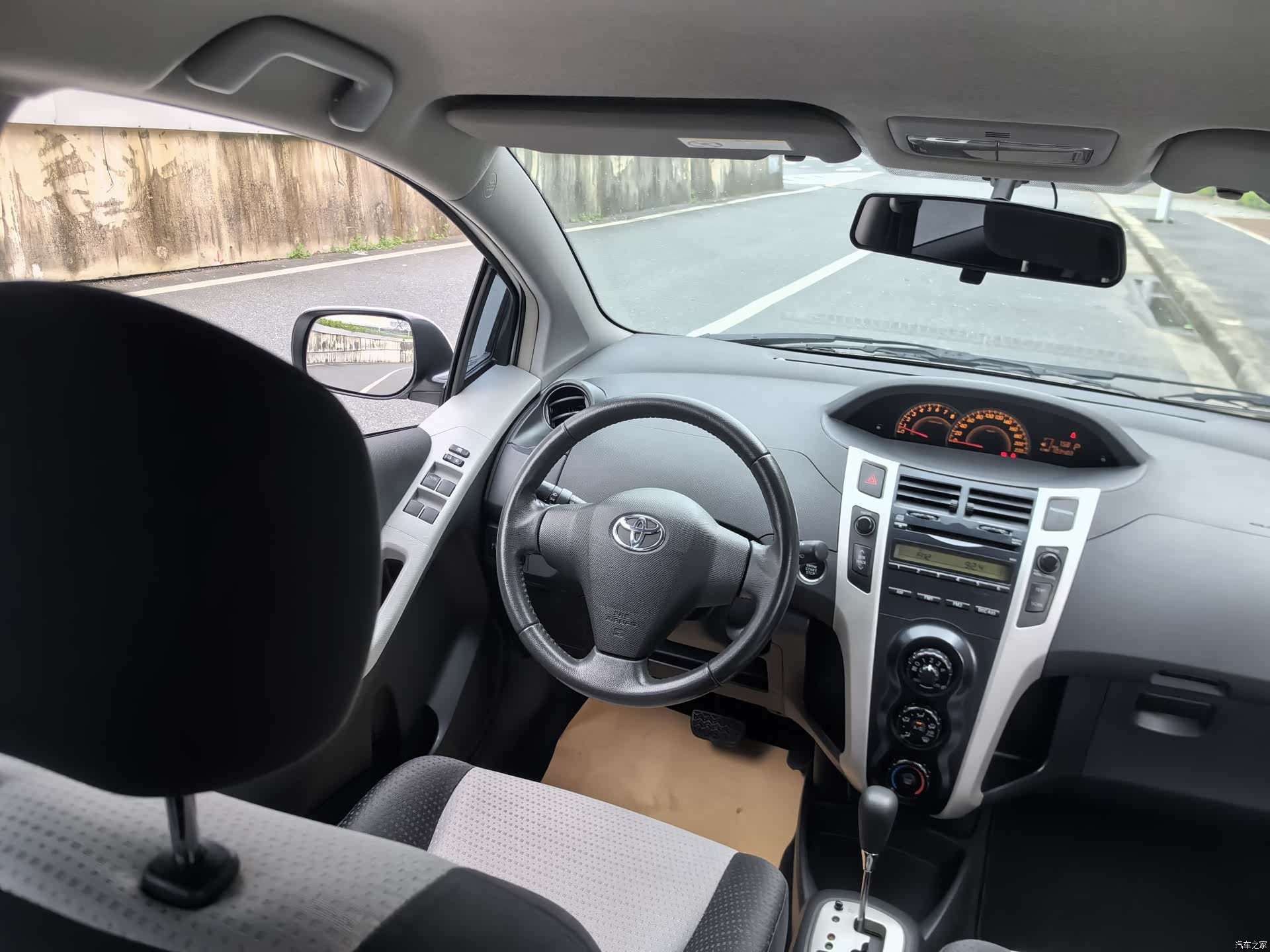 Toyota 1.6GS, 2012 11