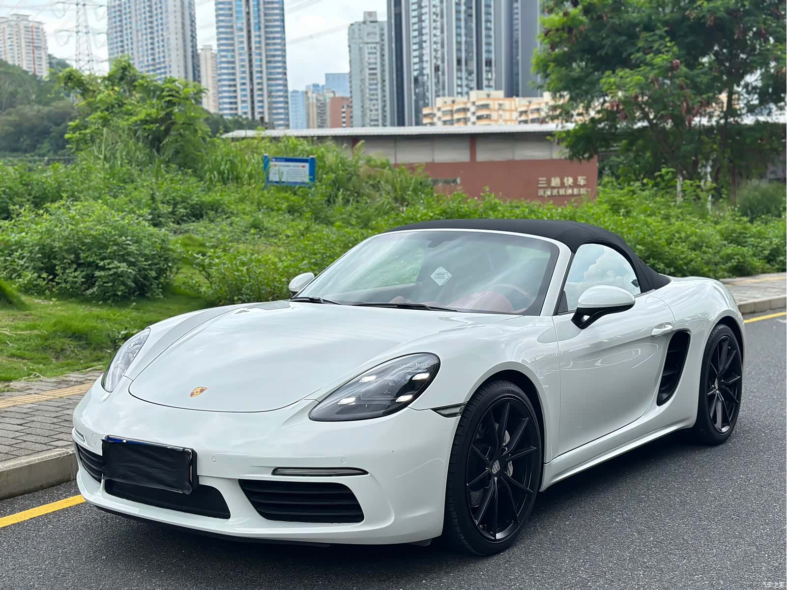 Porsche Boxster, 2018 1