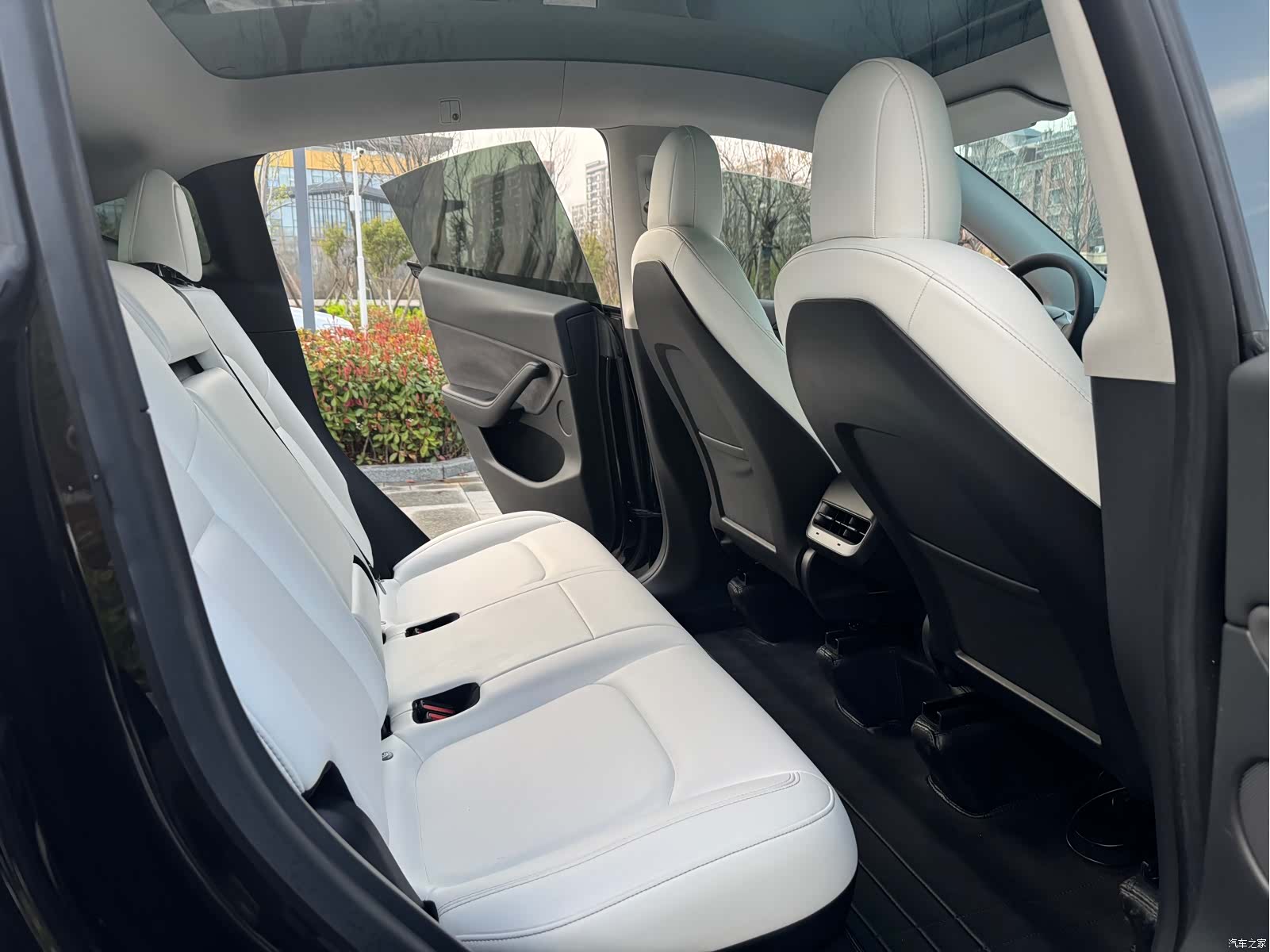 Tesla Model Y, 2021 13