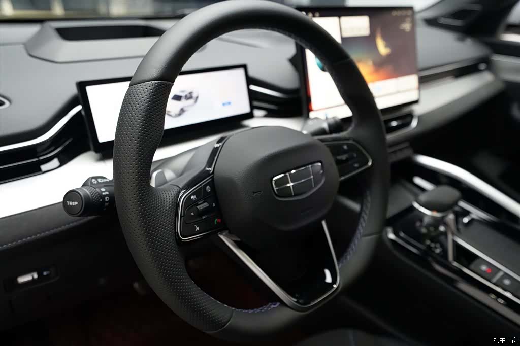 Geely Preface, 2025 8