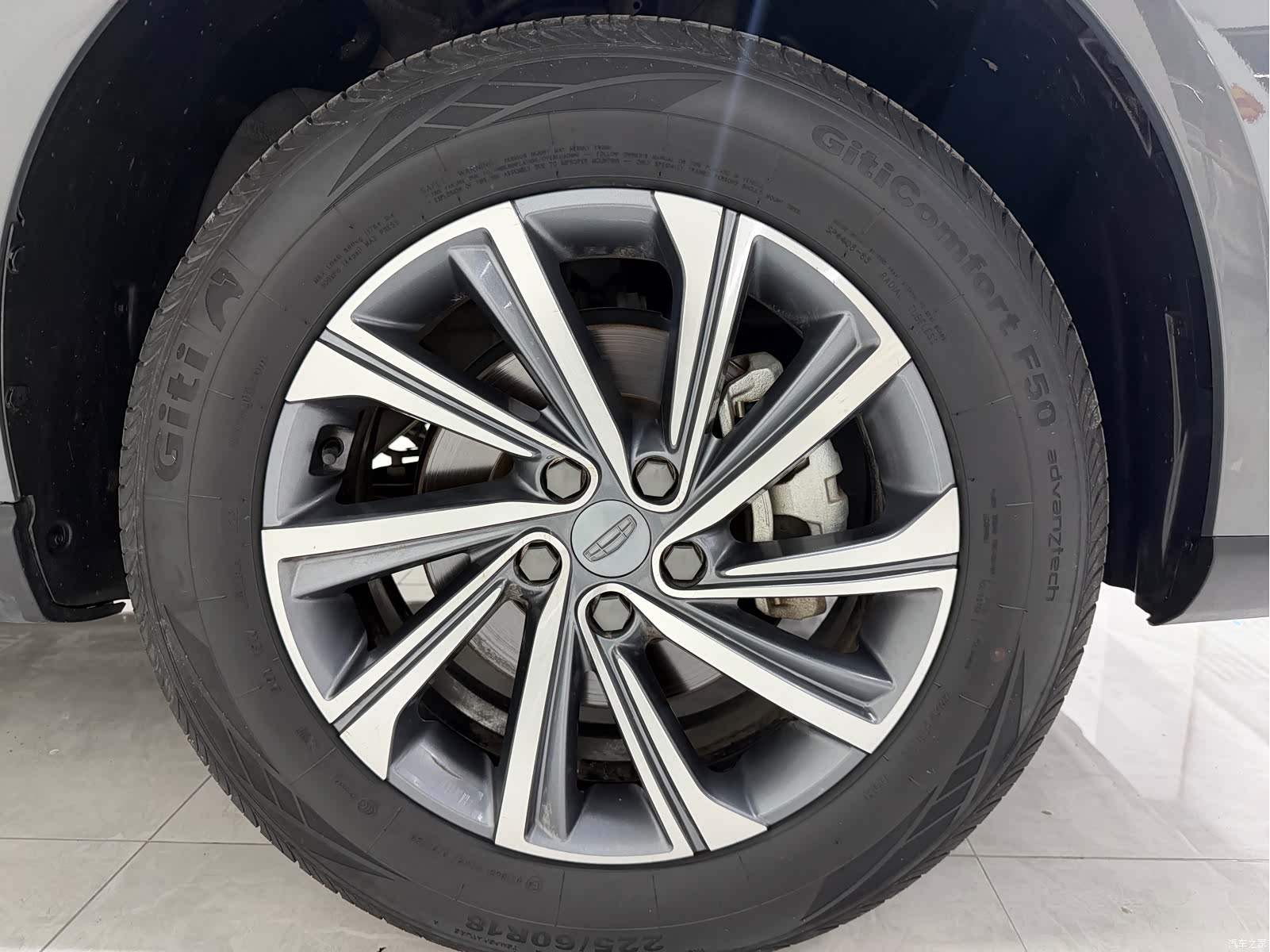 Geely X6, 2023 16