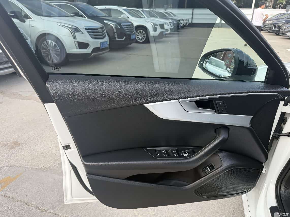 Audi A4L, 2018 3