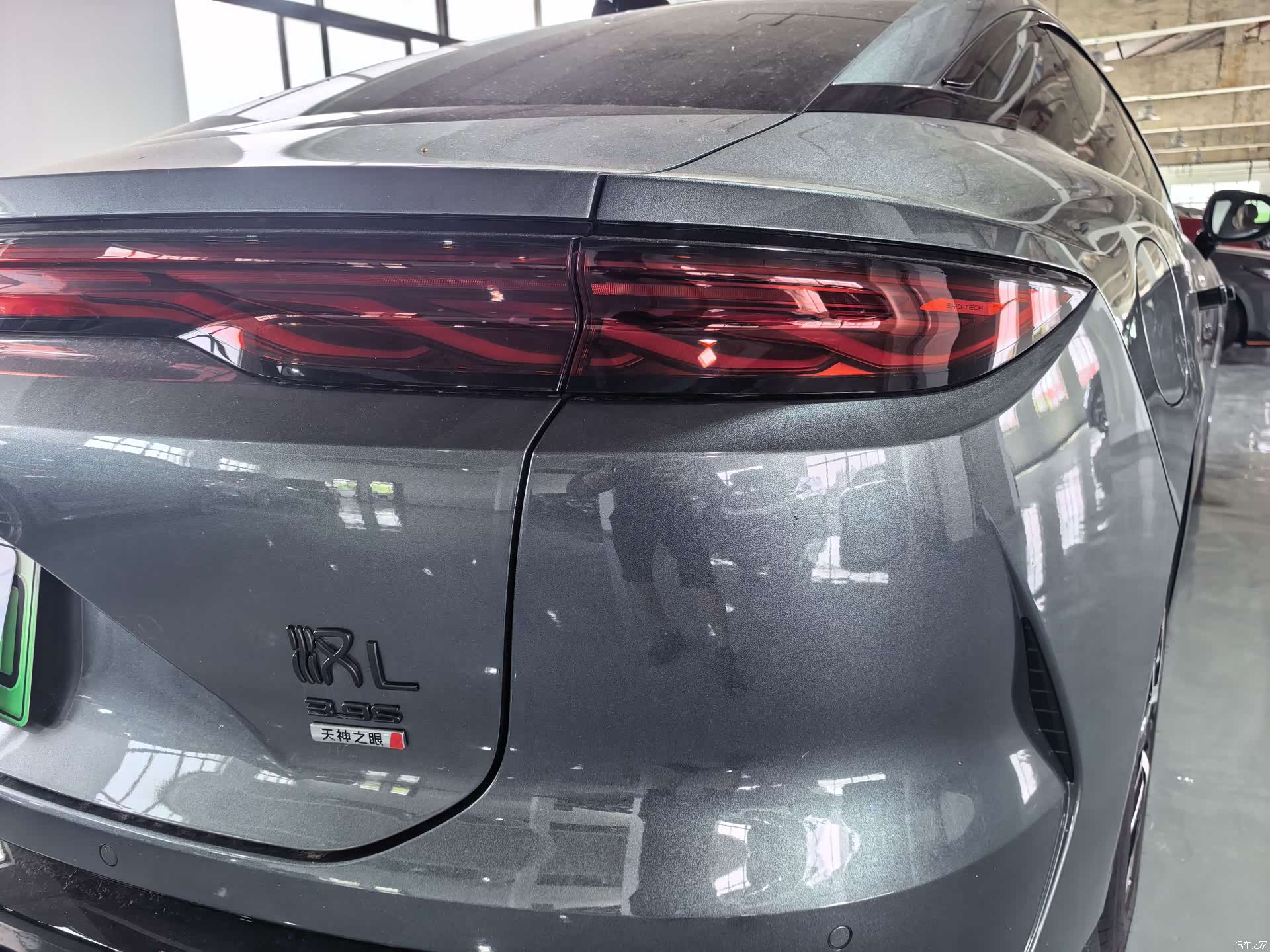 BYD Han, 2025 16