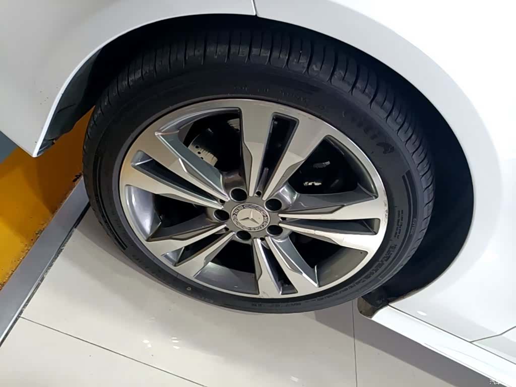 Mercedes-Benz E-Class, 2016 23