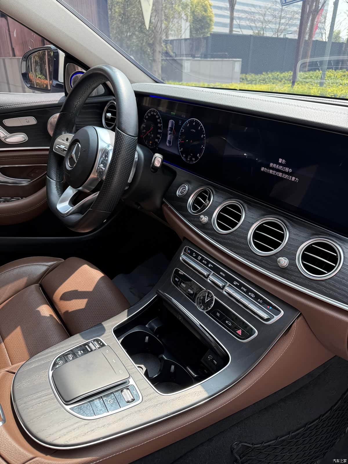 Mercedes-Benz E-Class, 2019 10