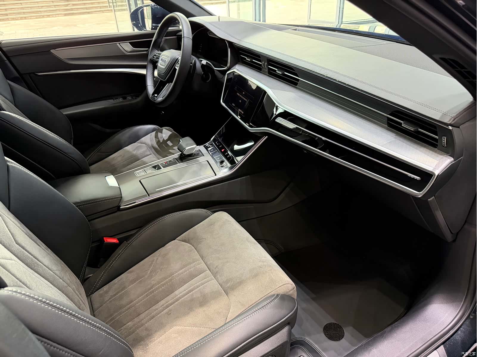 Audi A6L, 2024 все фото