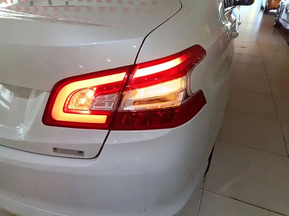 Peugeot 408 Peugeot 408