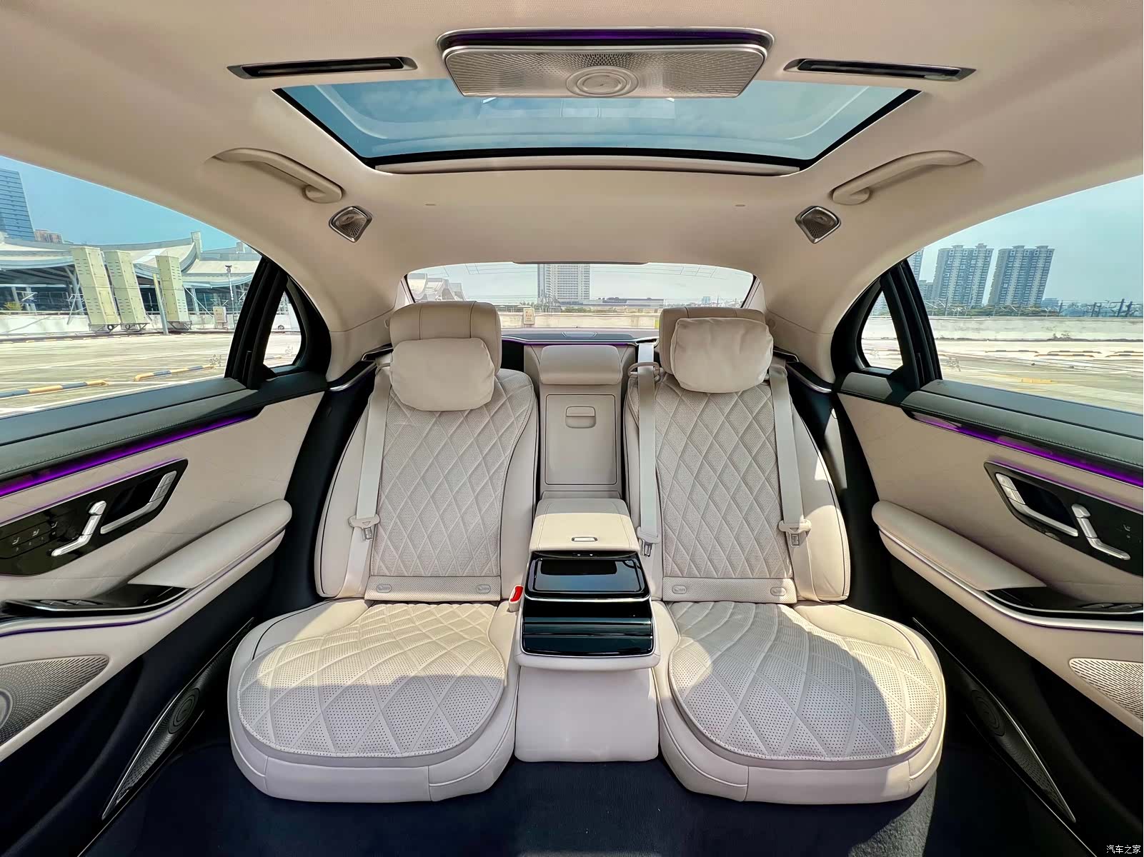 Mercedes-Benz S-Class, 2025 10