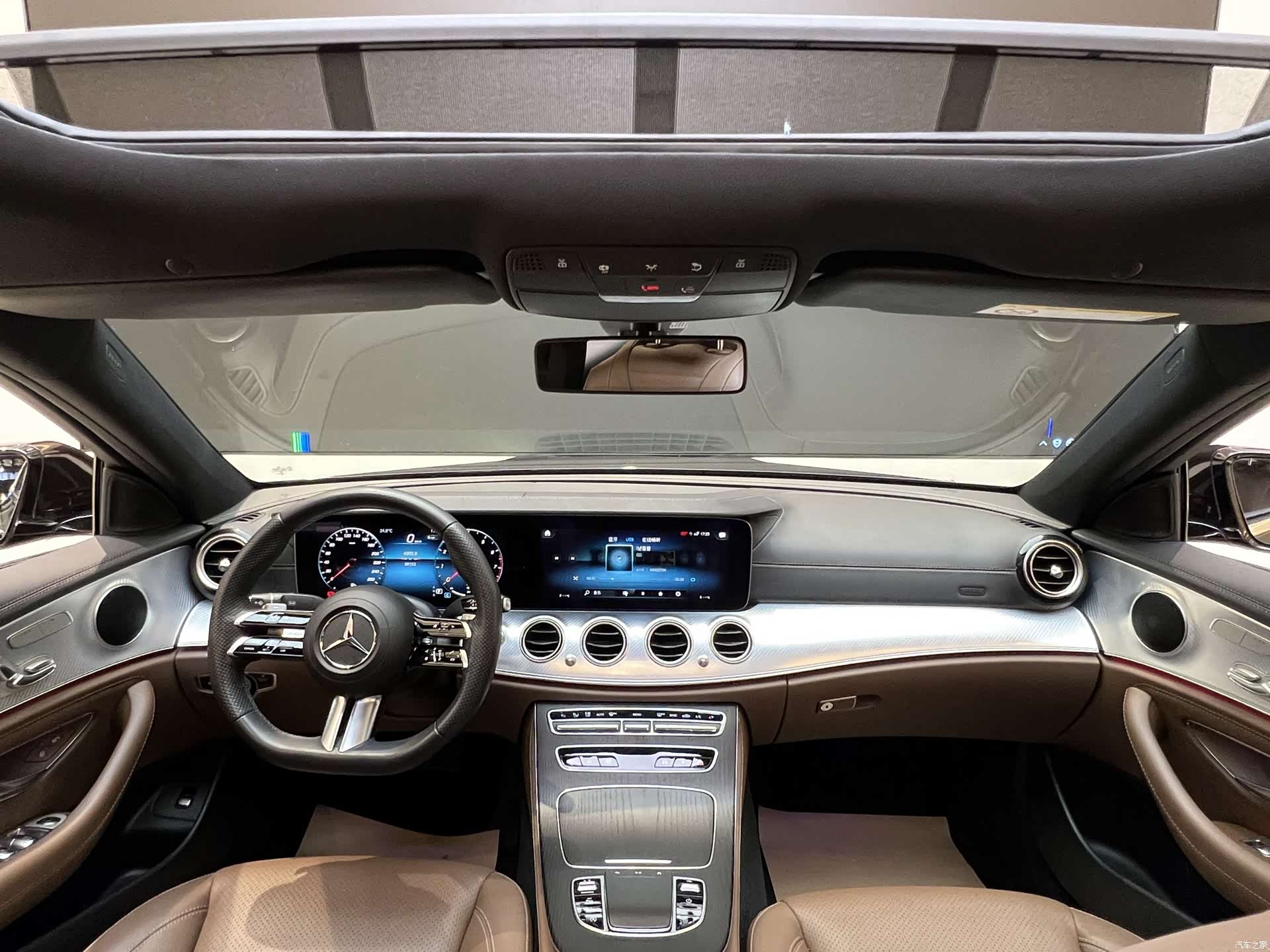 Mercedes-Benz E-Class, 2023 13