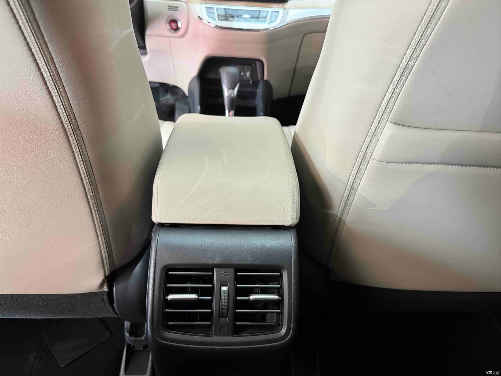 Honda Jade, 2016 19