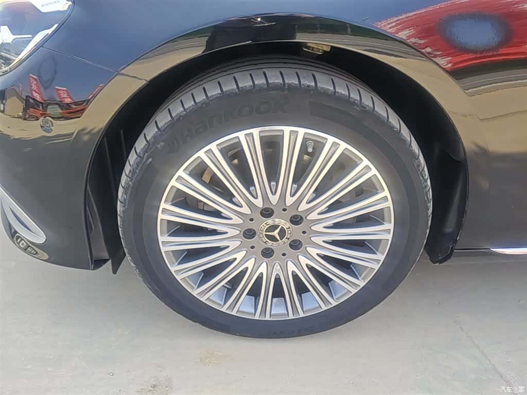 Mercedes-Benz E-Class, 2023 23