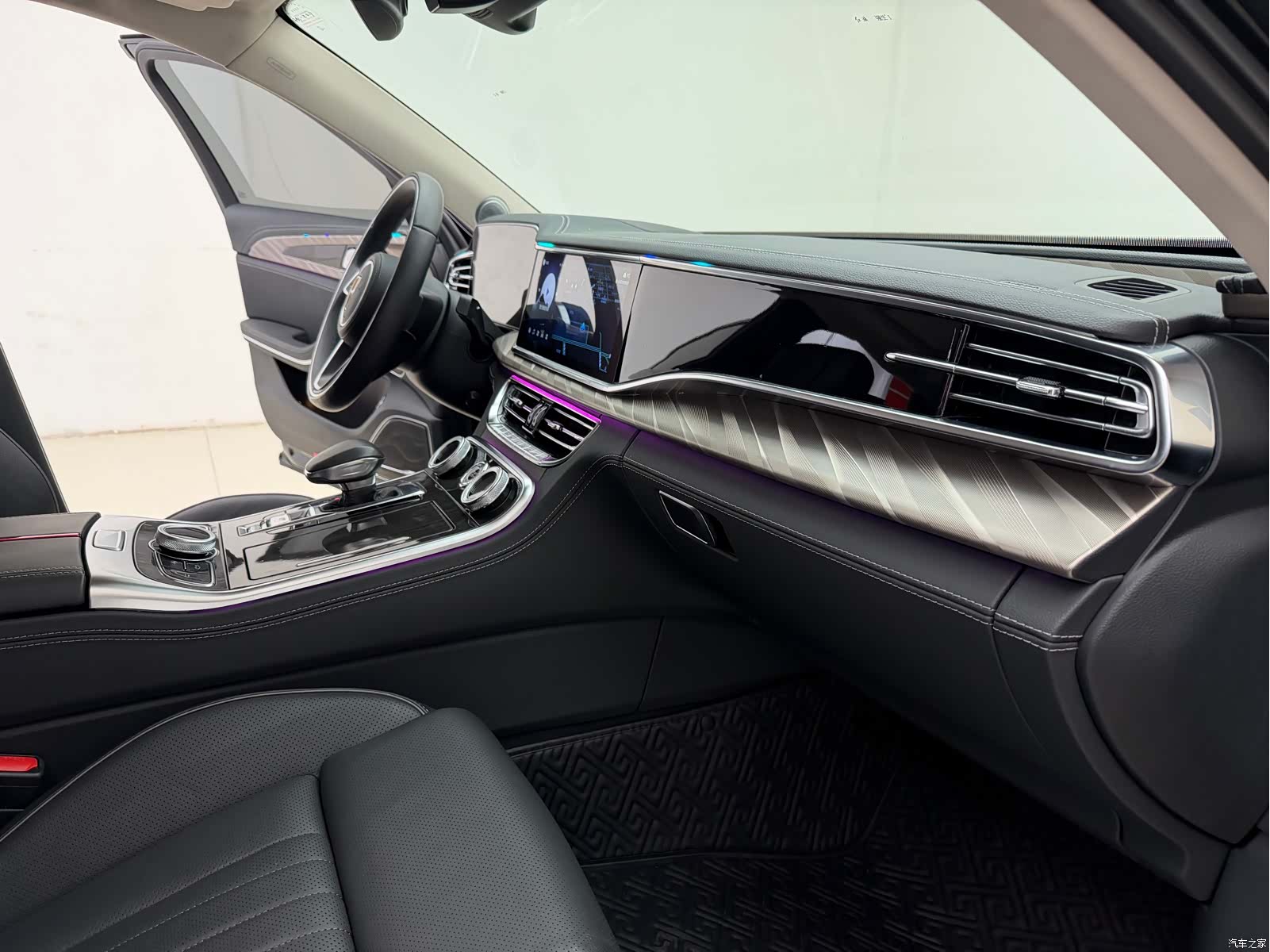 Hongqi H9, 2023 14