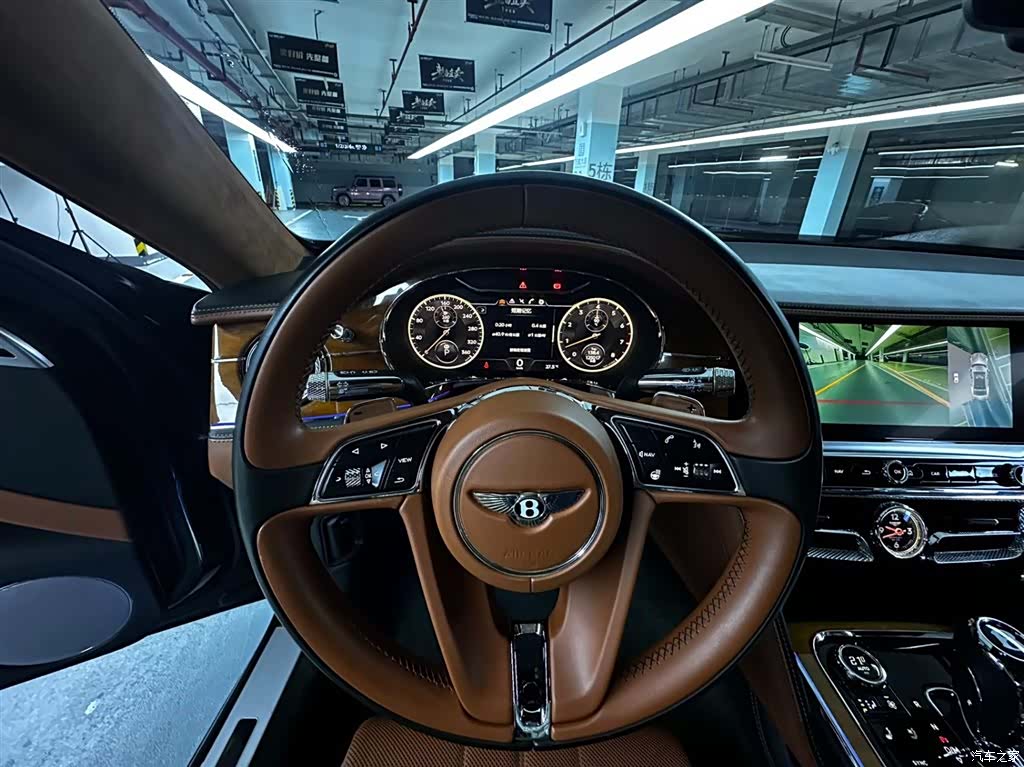 Bentley Flying Spur, 2020 7