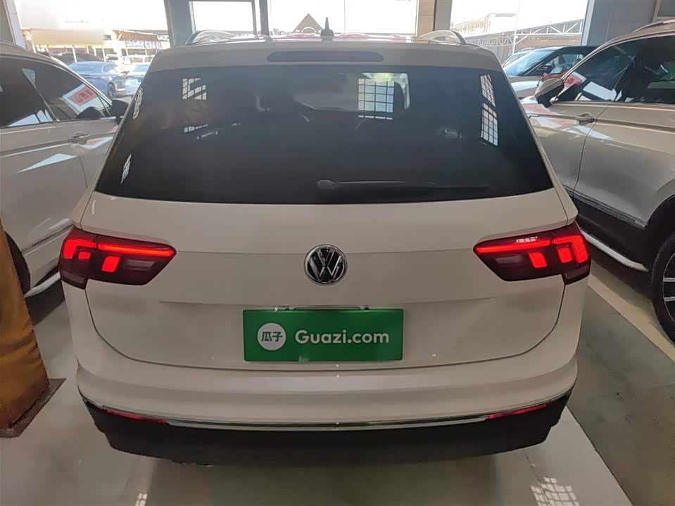 Volkswagen Tiguan L
