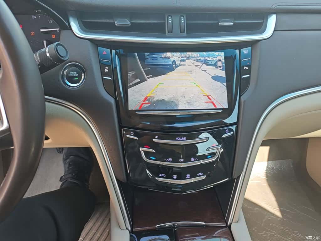 Cadillac XTS, 2017 9