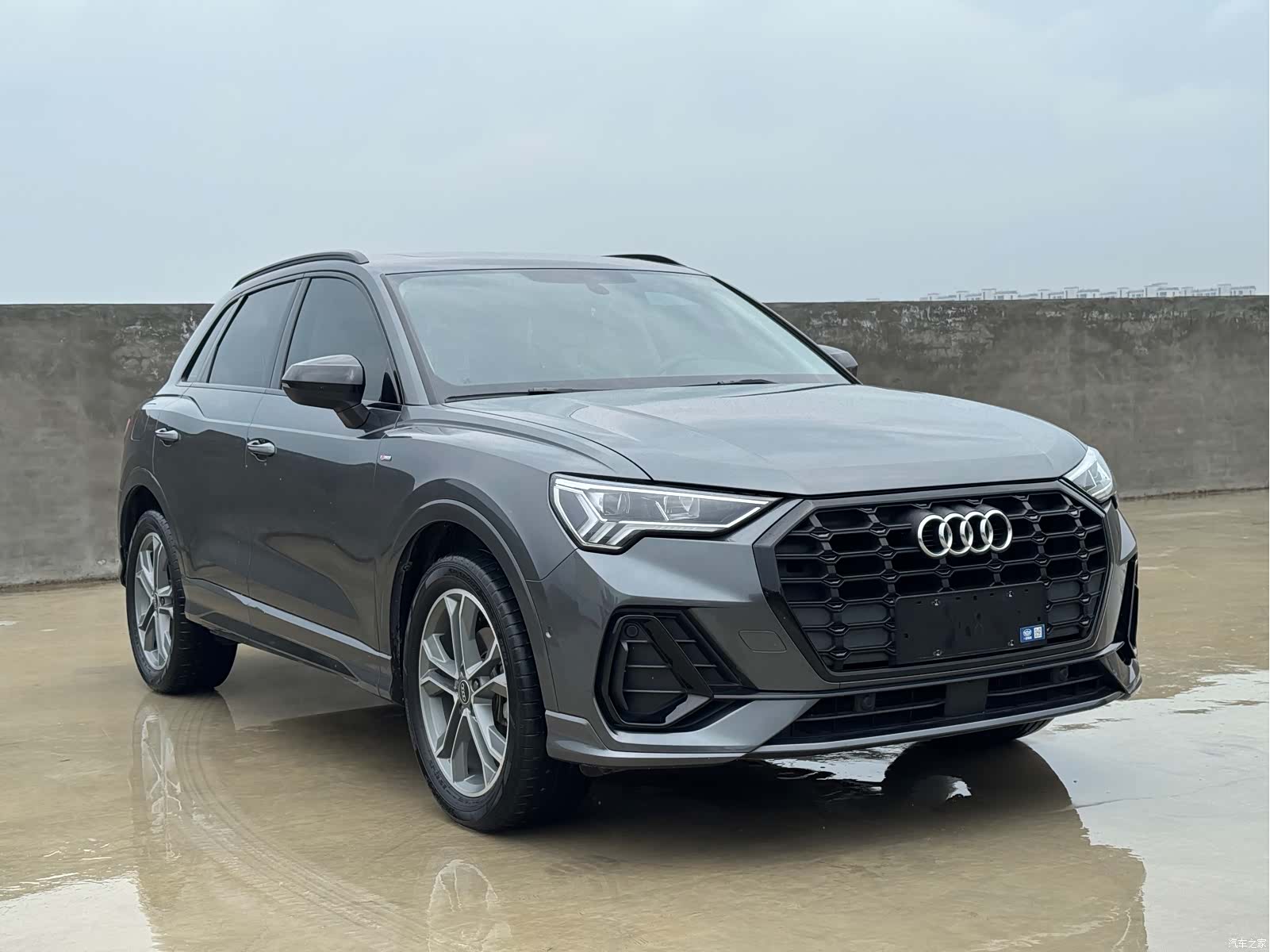 Audi Q3, 2023 4