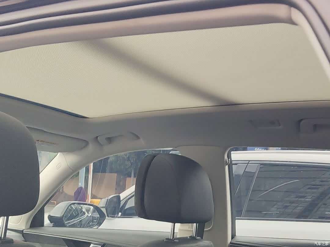 Hongqi HS5, 2023 7