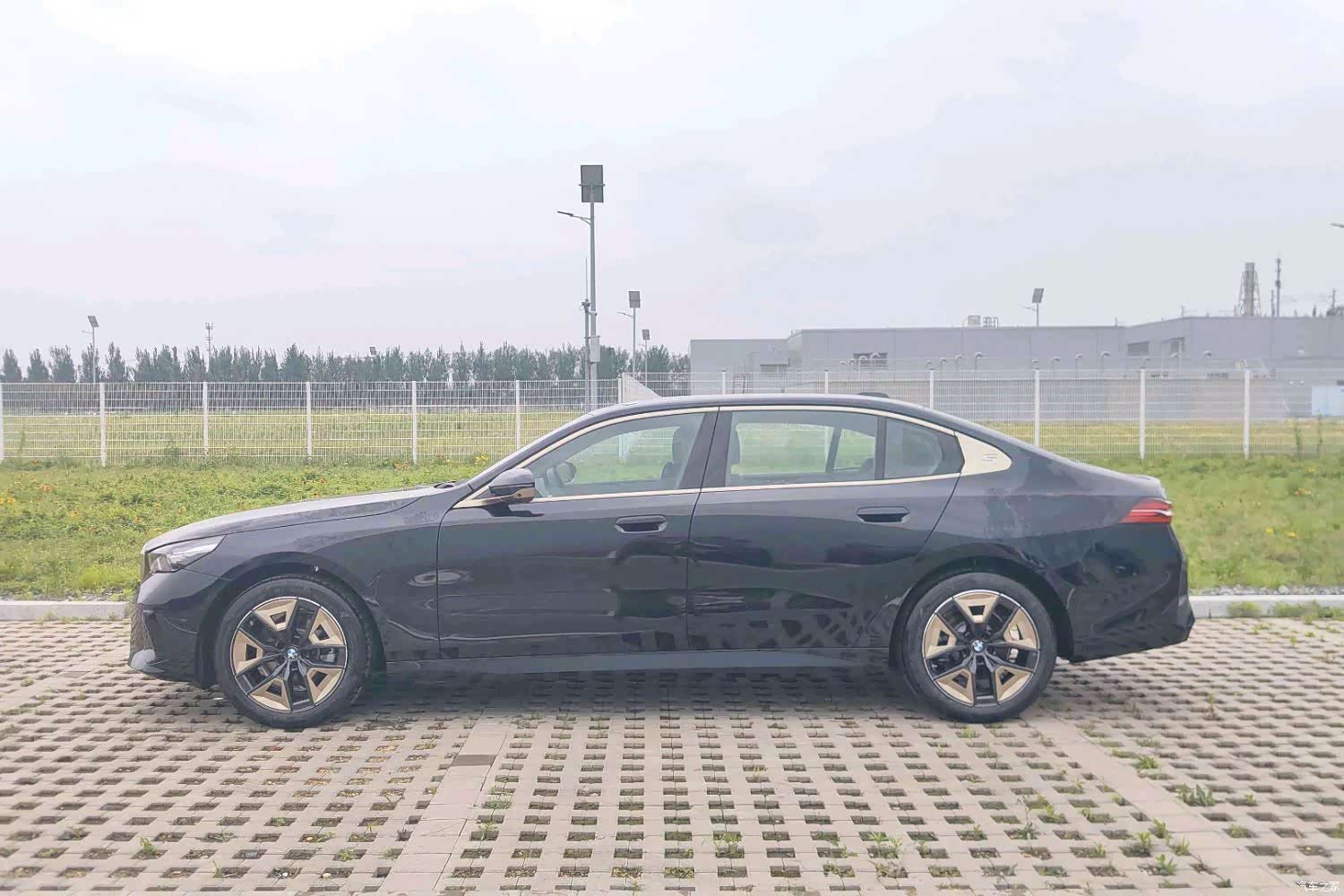 BMW 5 Series, 2026 3