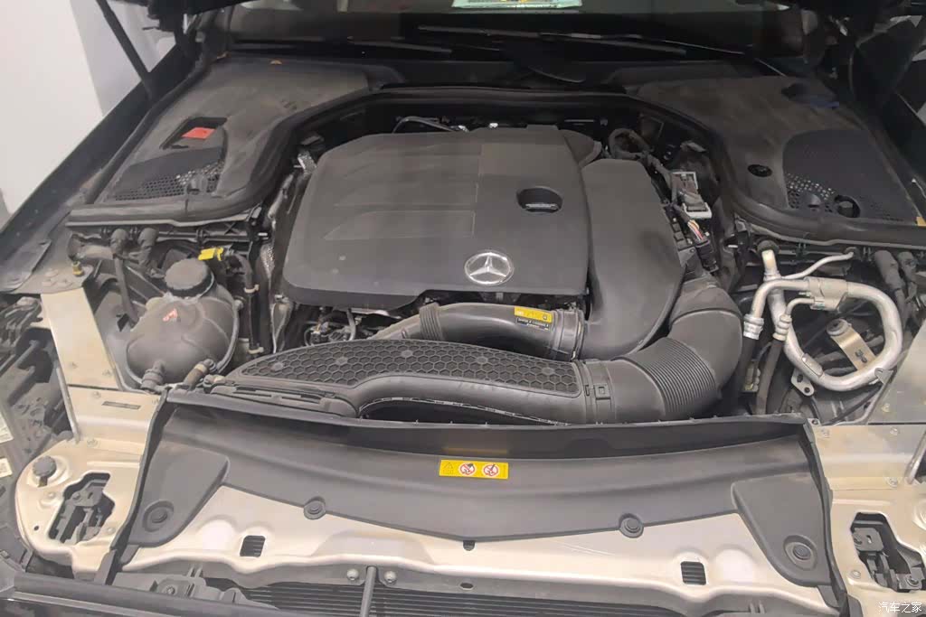 Mercedes-Benz E-Class, 2023 9