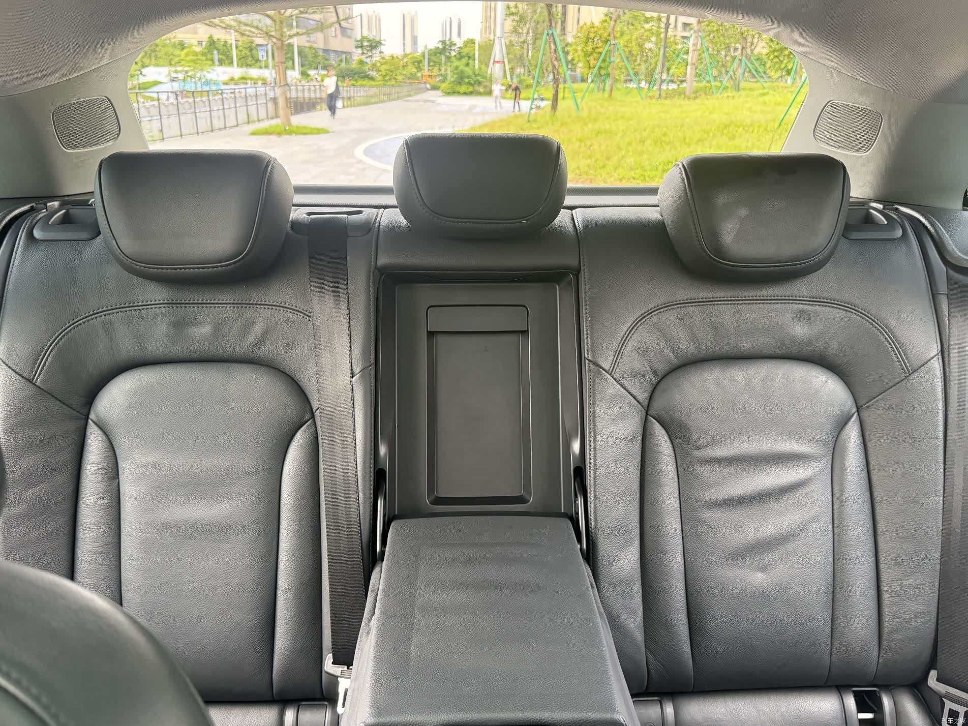 Audi Q3, 2014 28
