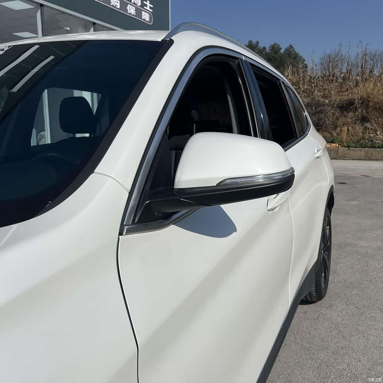 BMW X1, 2021 все фото