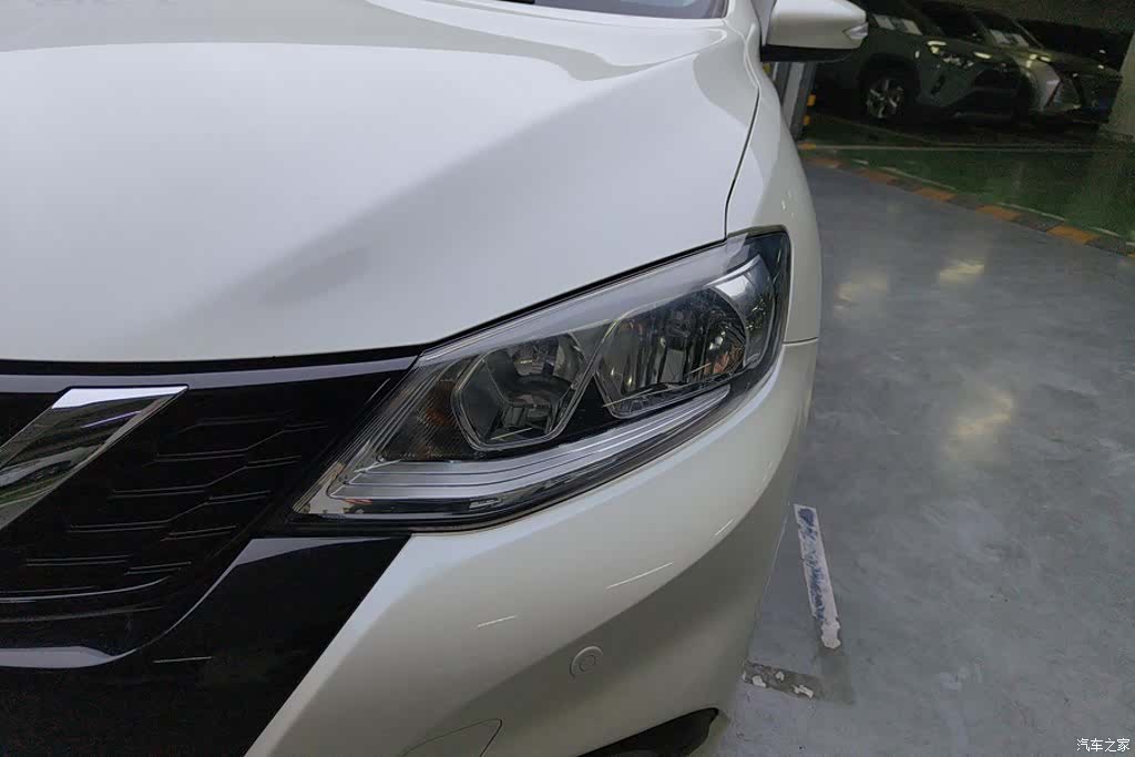 Nissan Tiida, 2020 все фото