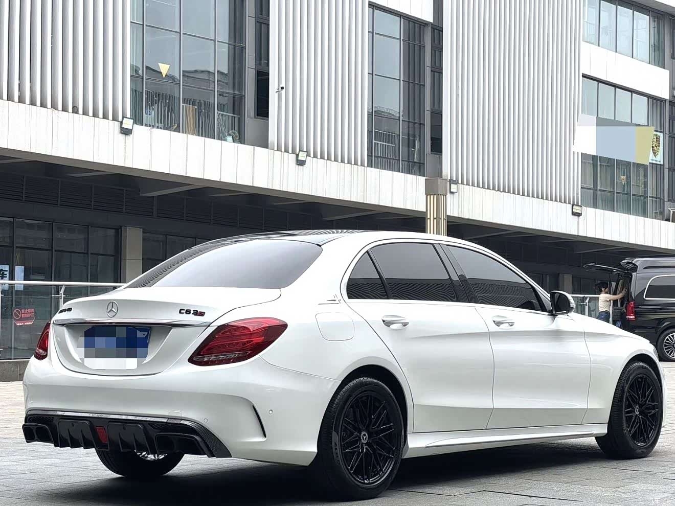 Mercedes-Benz C-Class, 2017 9
