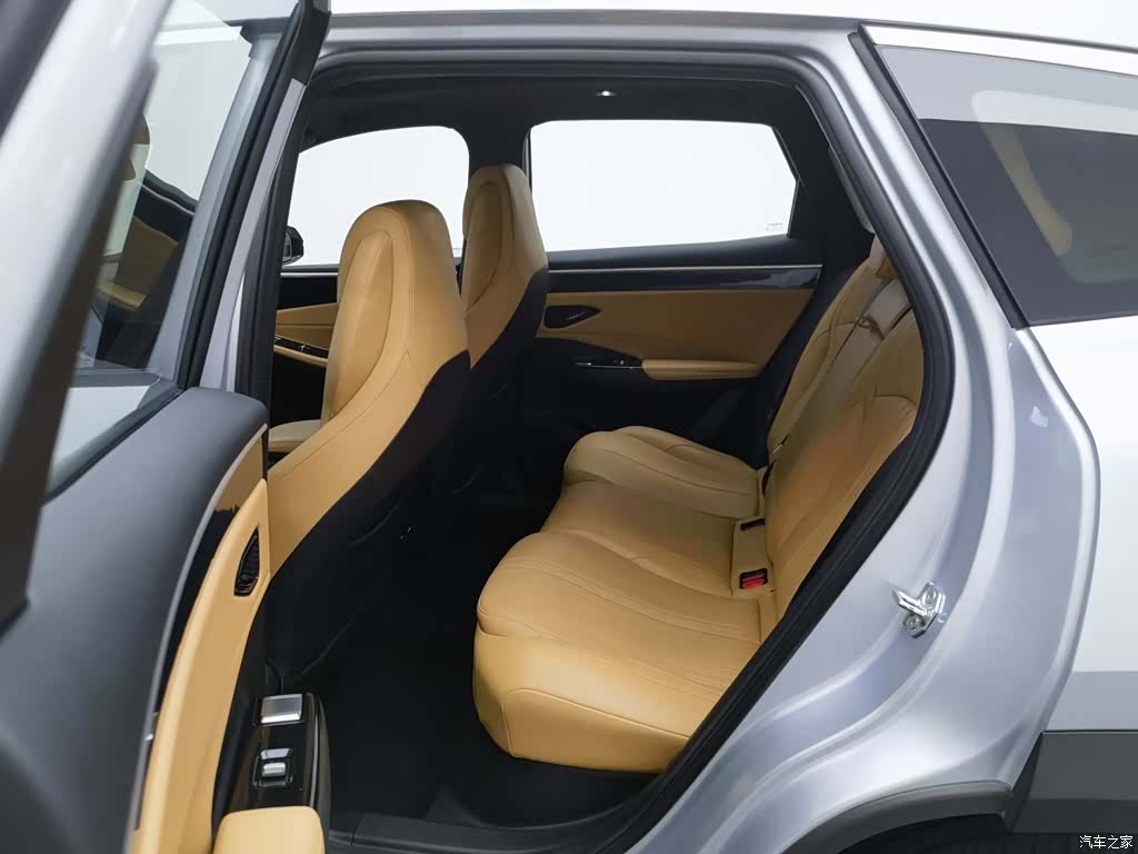 Geely Galaxy L7, 2024 15