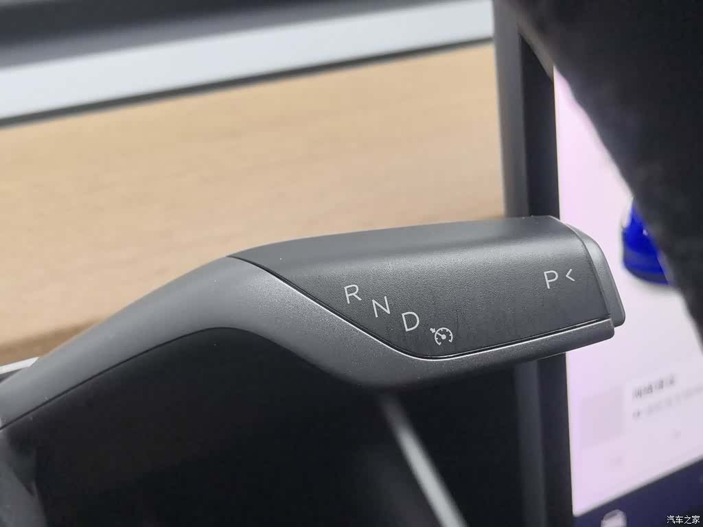 Tesla Model 3, 2019 13