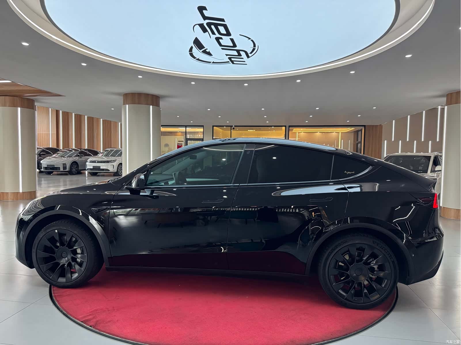 Tesla Model Y, 2023 7