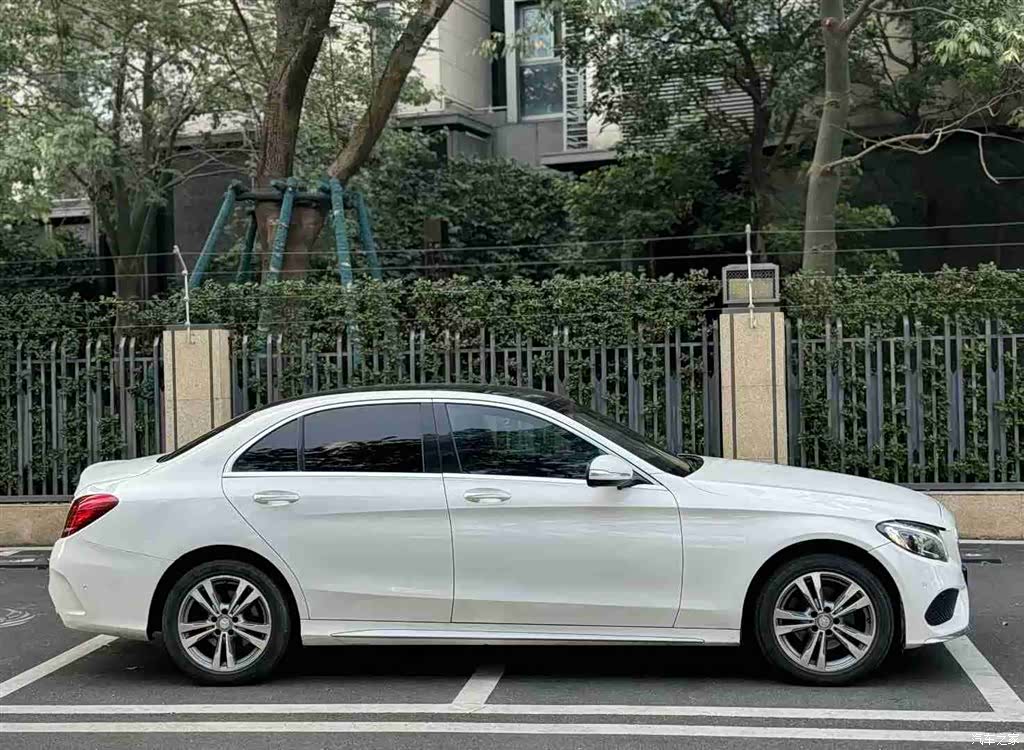 Mercedes-Benz C-Class, 2017 4