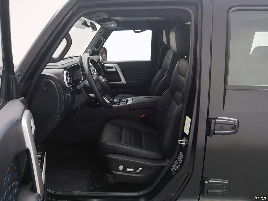 BAIC BJ40, 2025 10