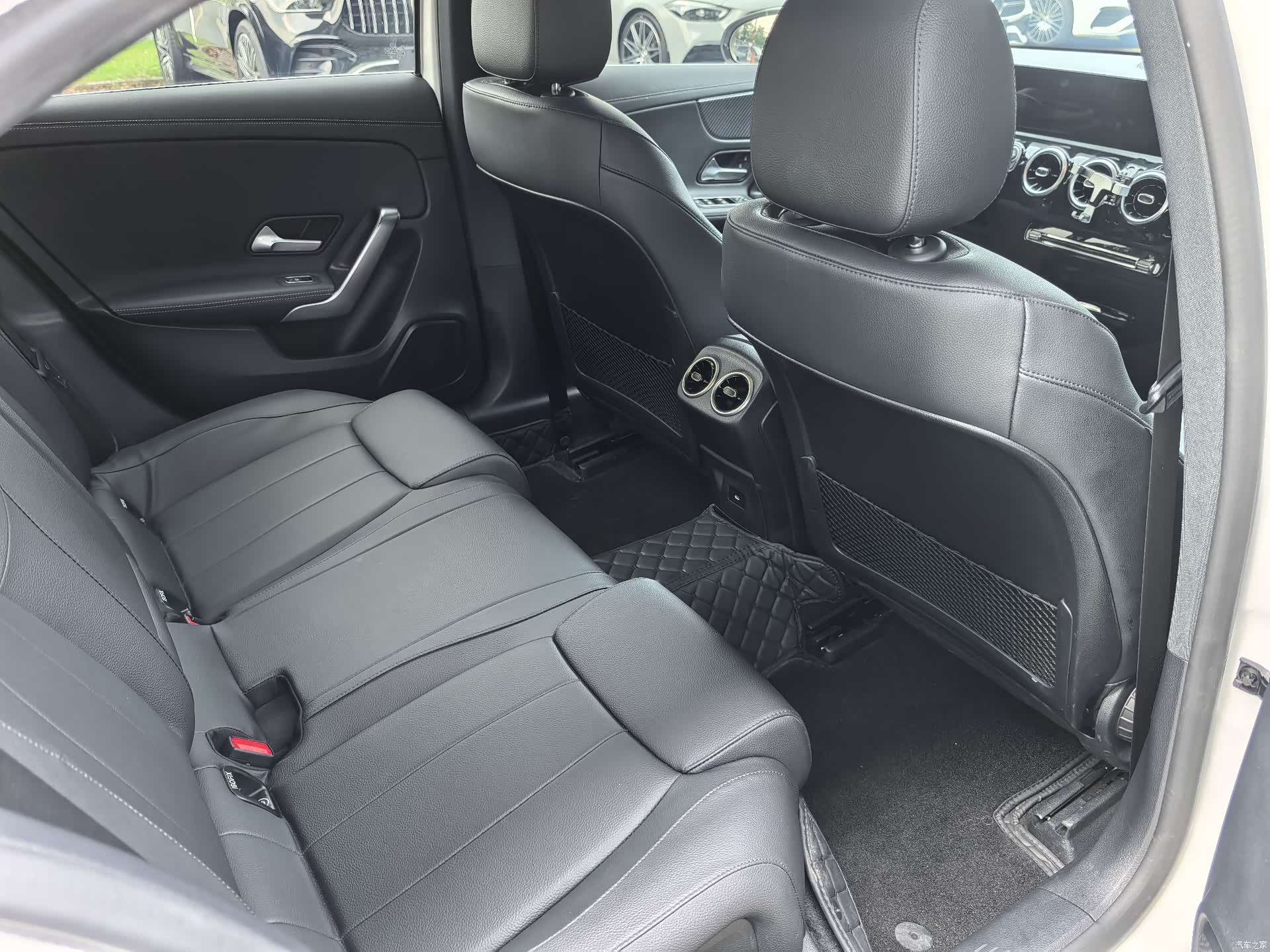 Mercedes-Benz A-Class, 2023 10
