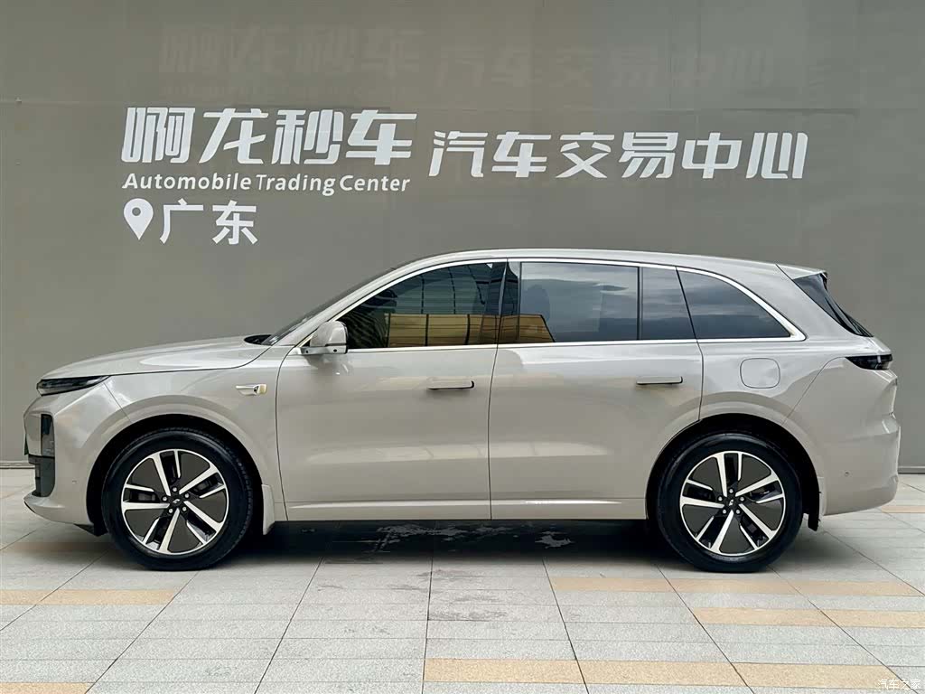 Li Auto L6, 2025 3