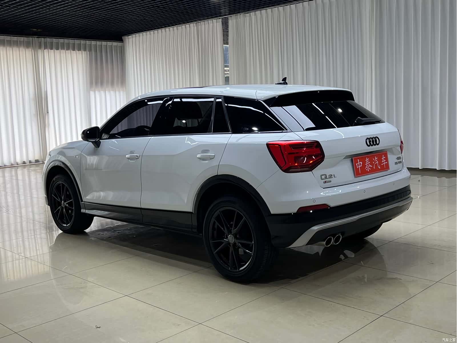 Audi Q2L, 2021 4