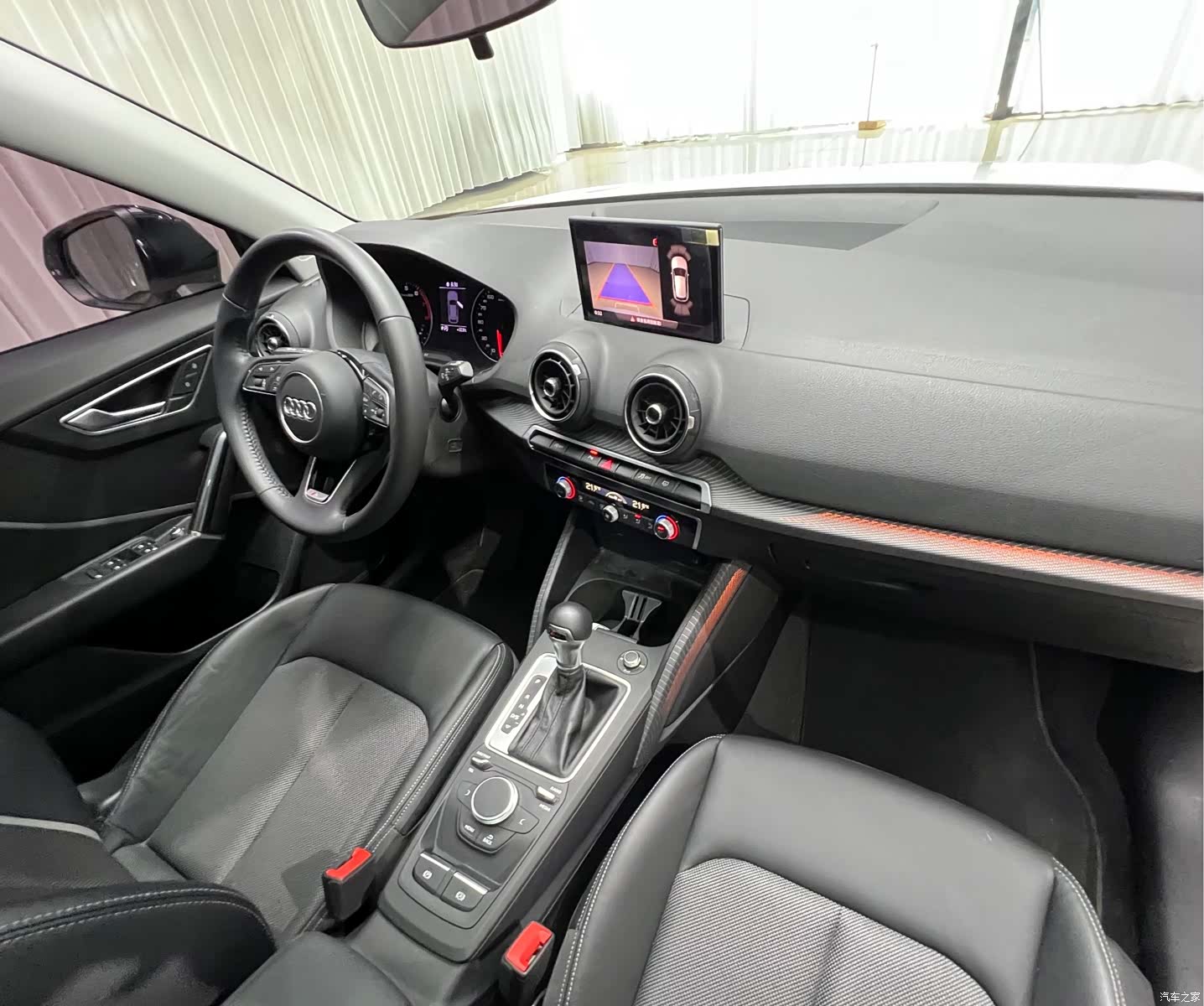 Audi Q2L, 2021 20