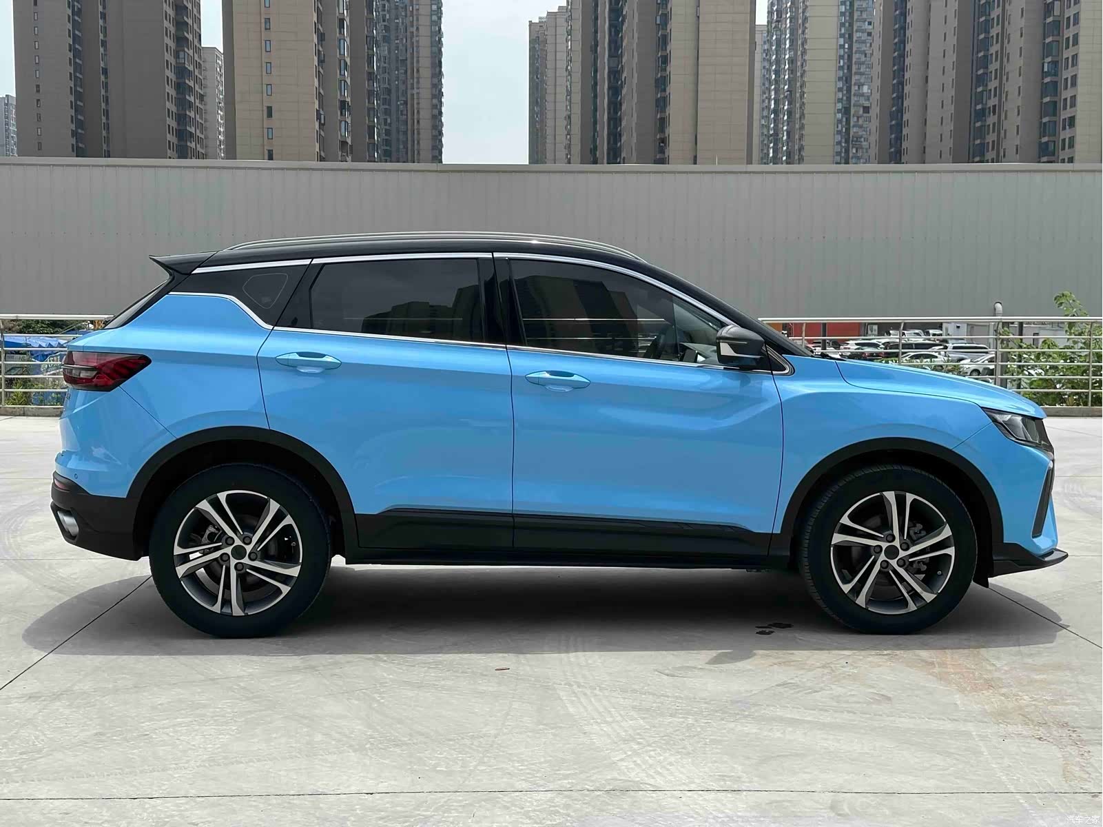 Geely Coolray, 2021 8