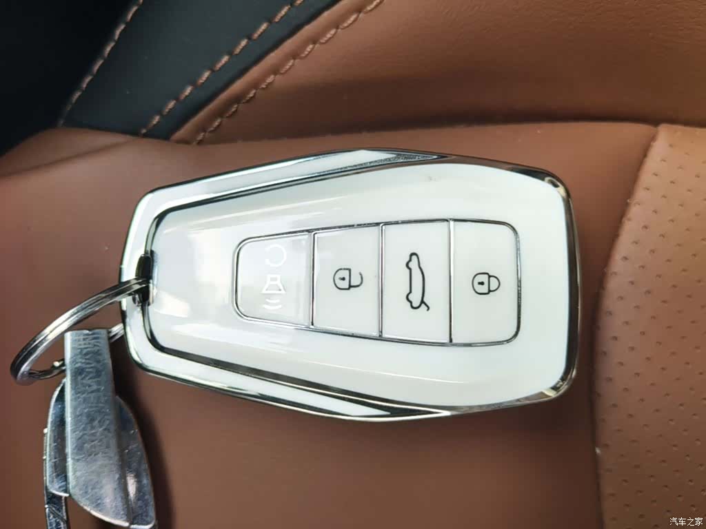 Geely X6, 2020 9