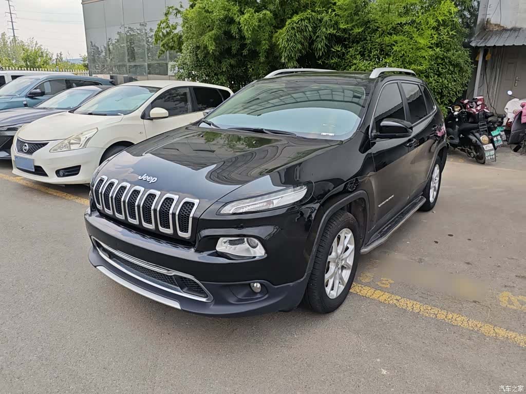 Jeep Cherokee, 2018 1