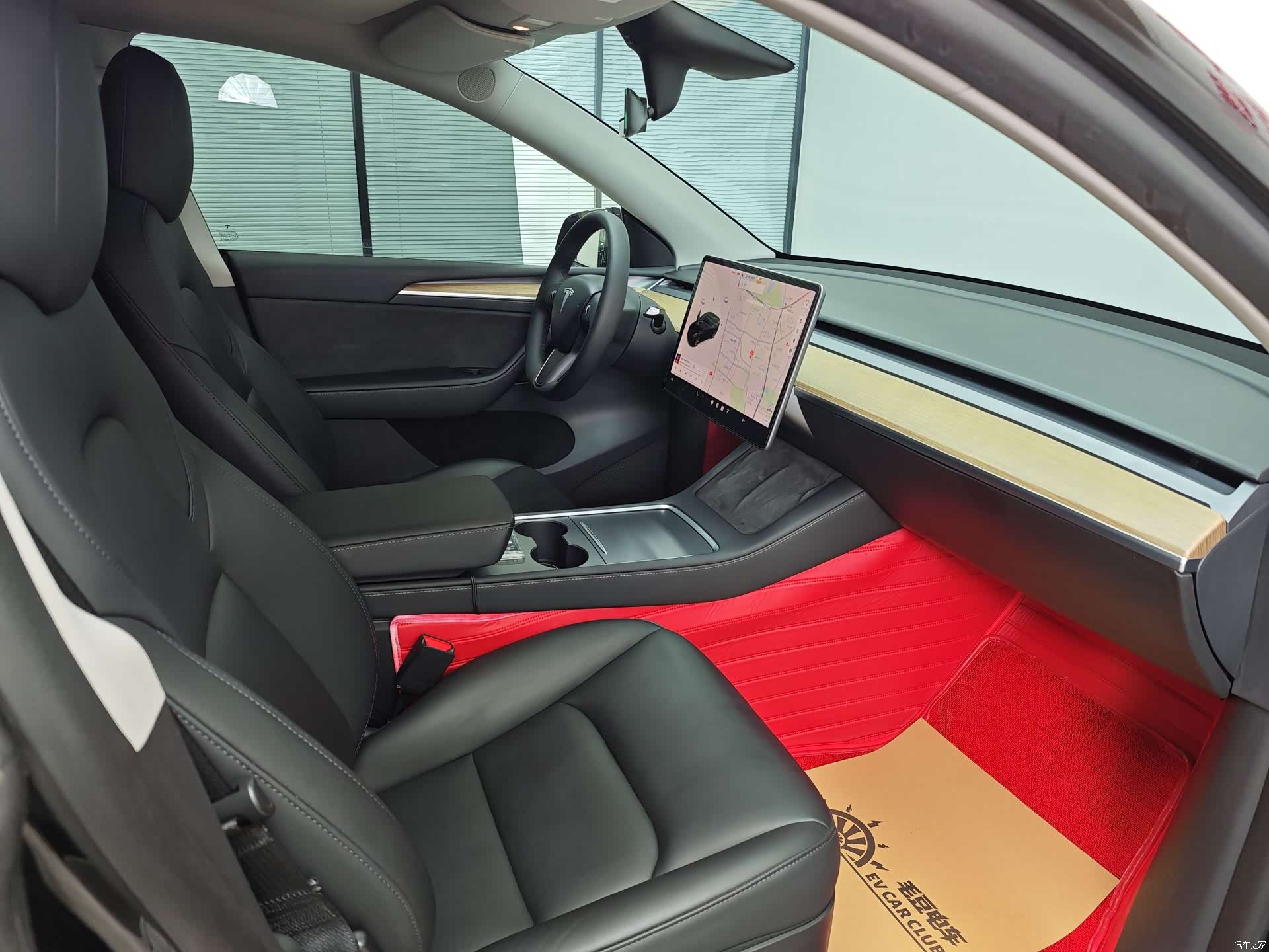 Tesla Model Y, 2021 11