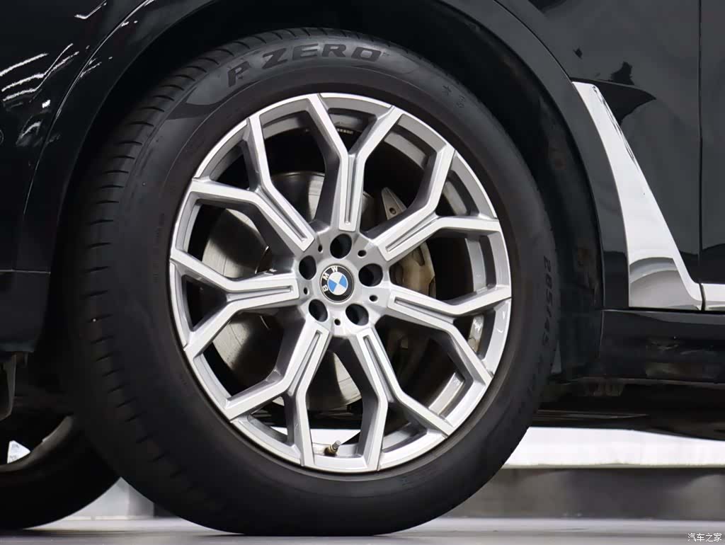 BMW X7, 2023 31