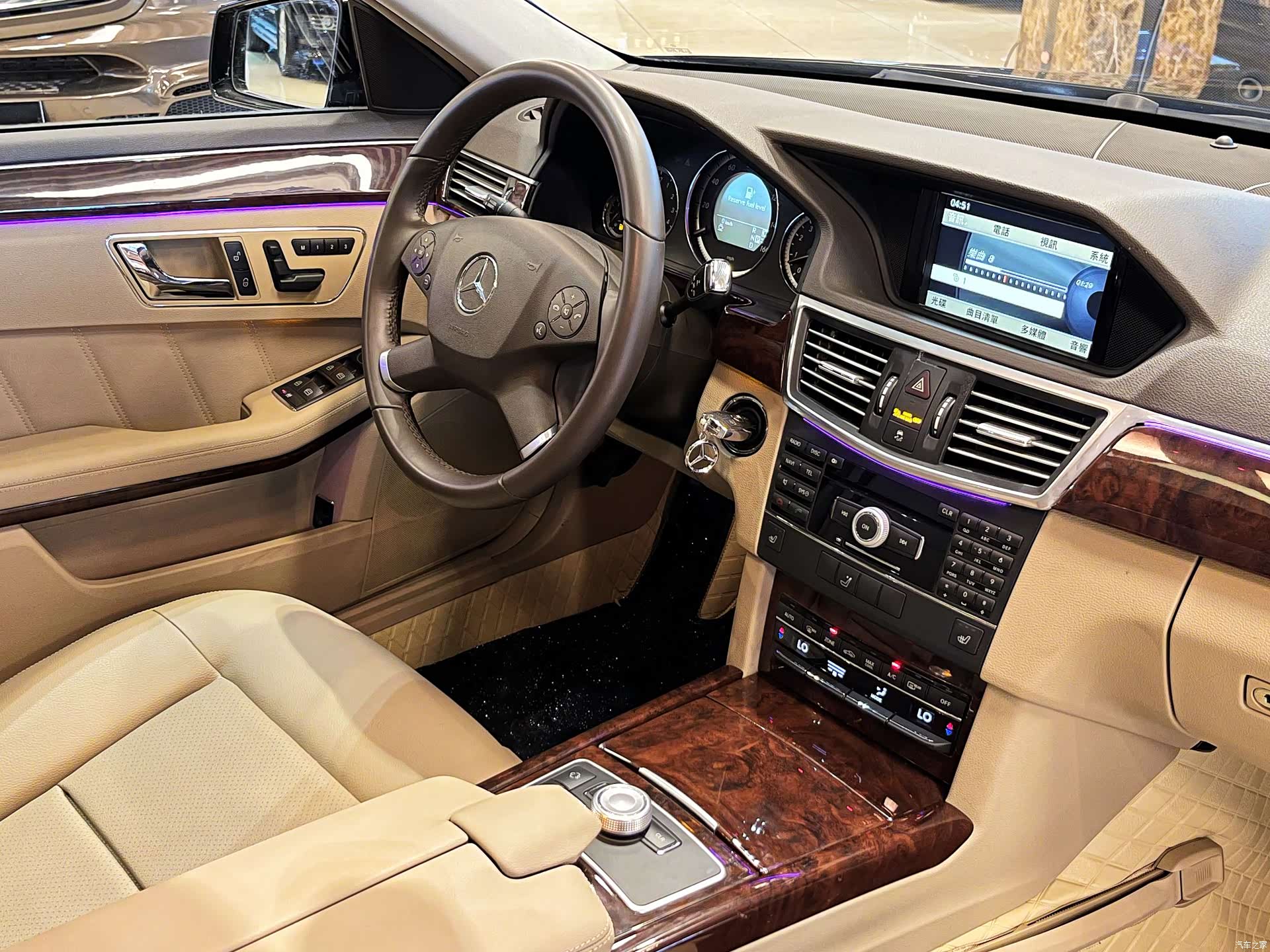 Mercedes-Benz E-Class, 2011 18