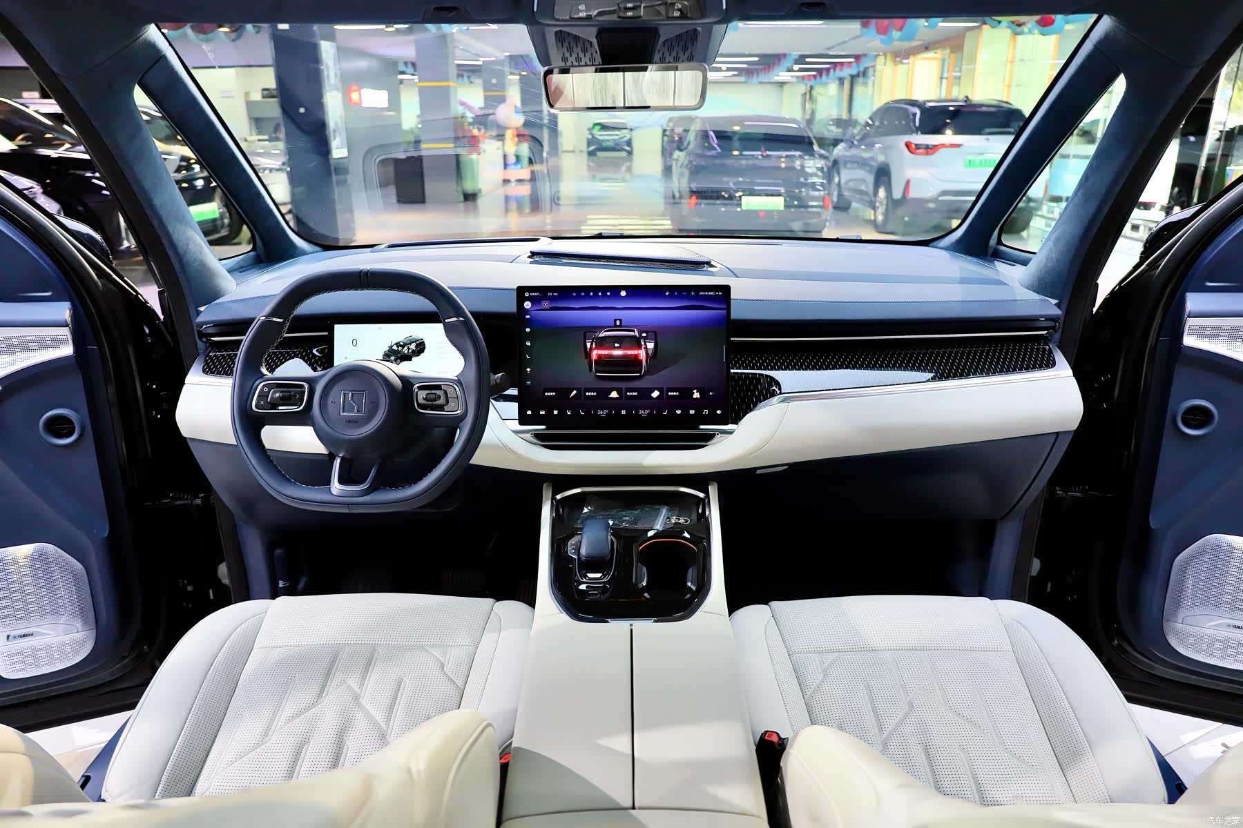 Zeekr 009, 2025 11