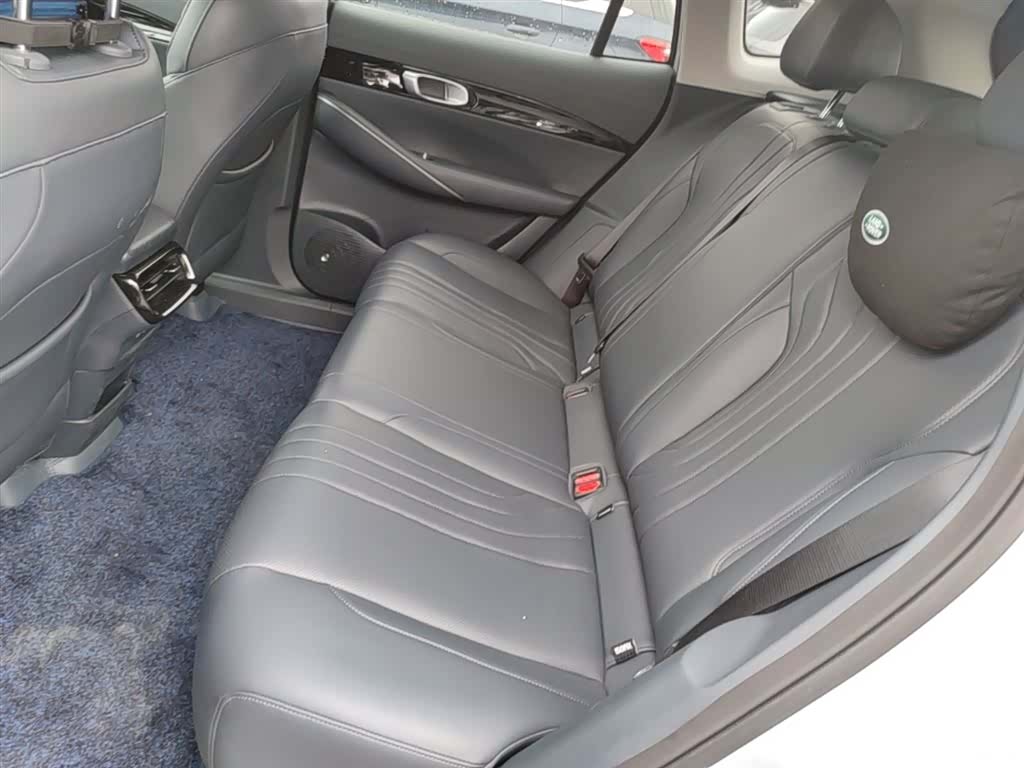 Geely Galaxy E5, 2025 13