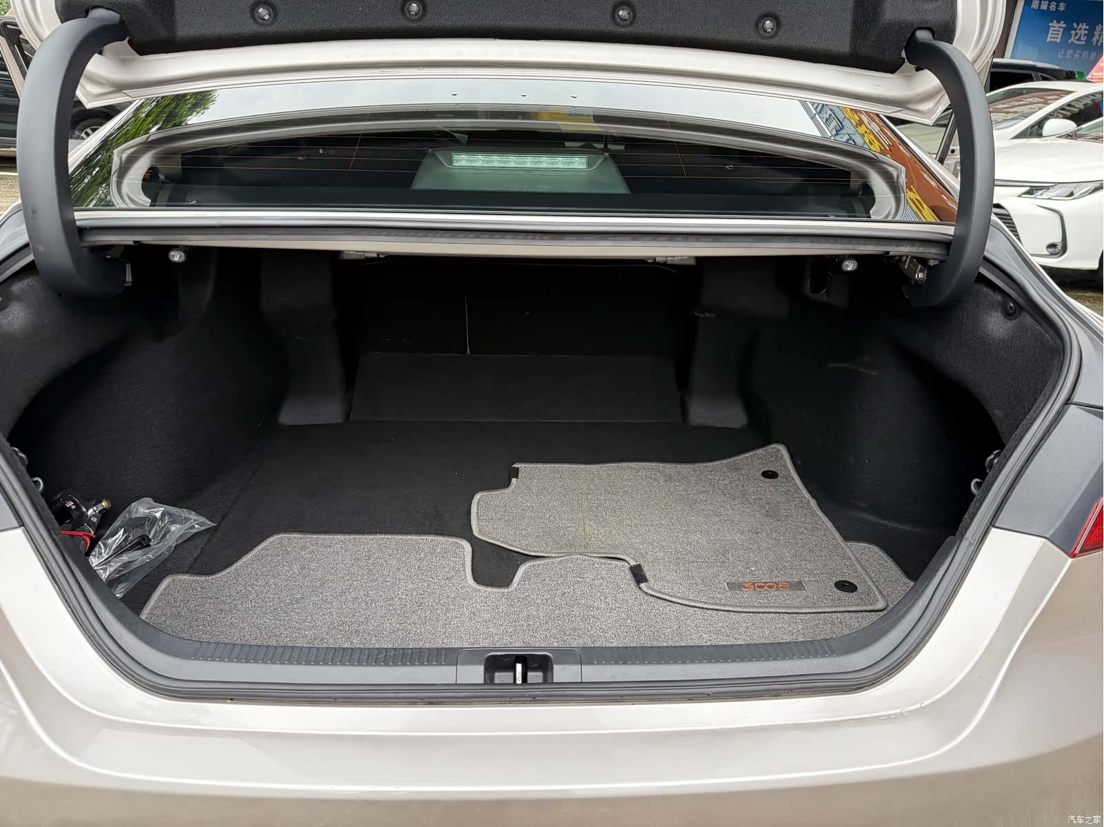 Toyota Camry, 2021 19