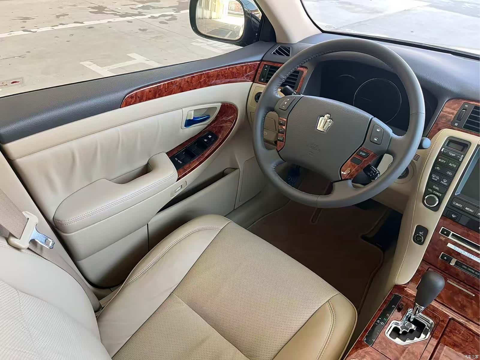 Toyota Crown, 2009 11
