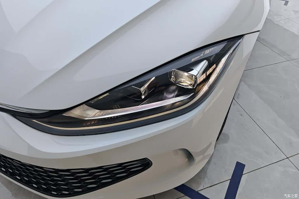 Volkswagen Lamando, 2024 все фото