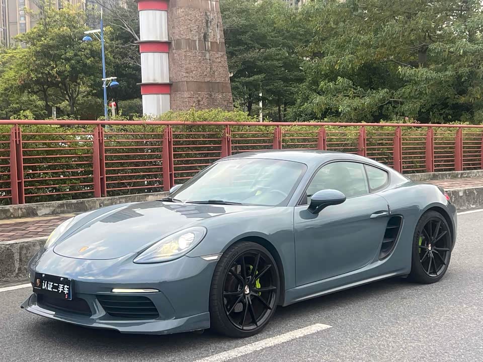 Porsche 718