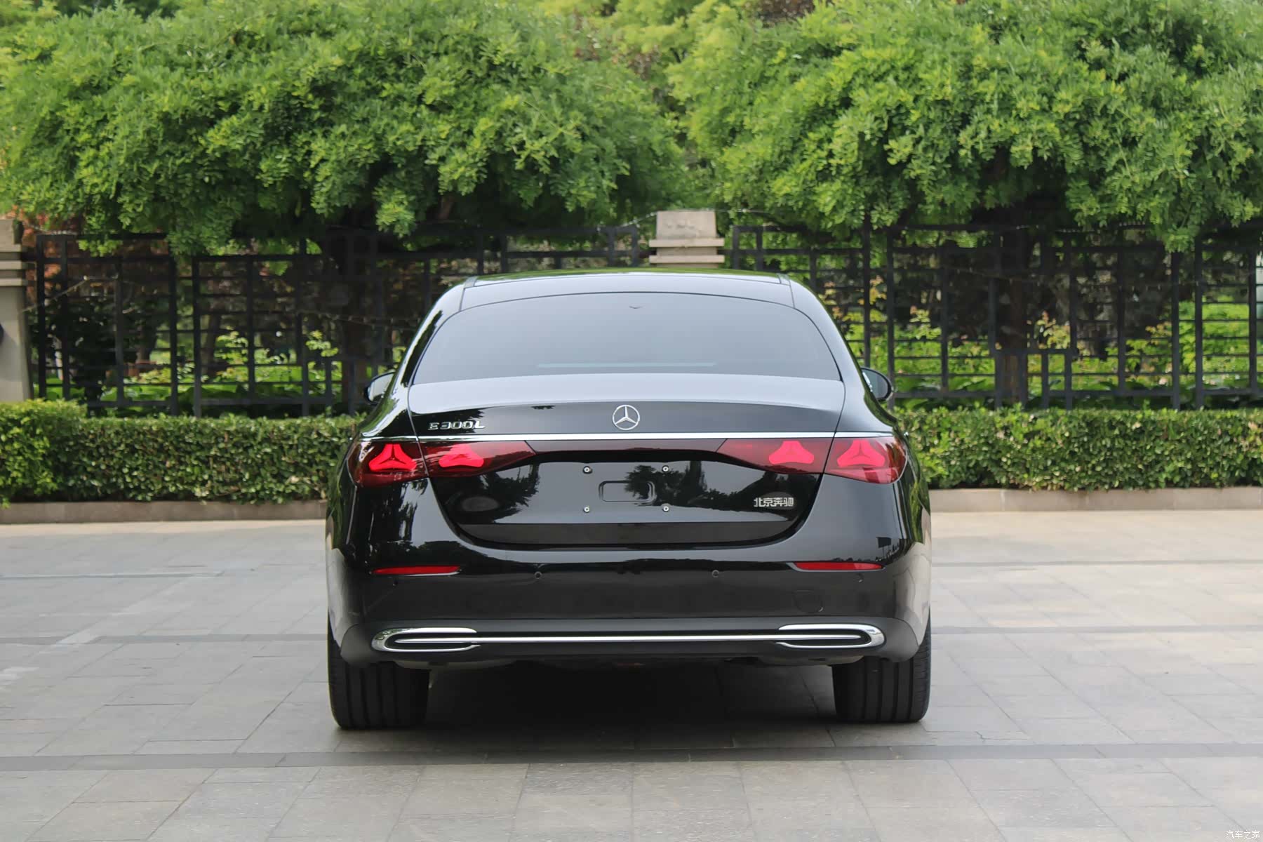 Mercedes-Benz E-Class, 2024 6