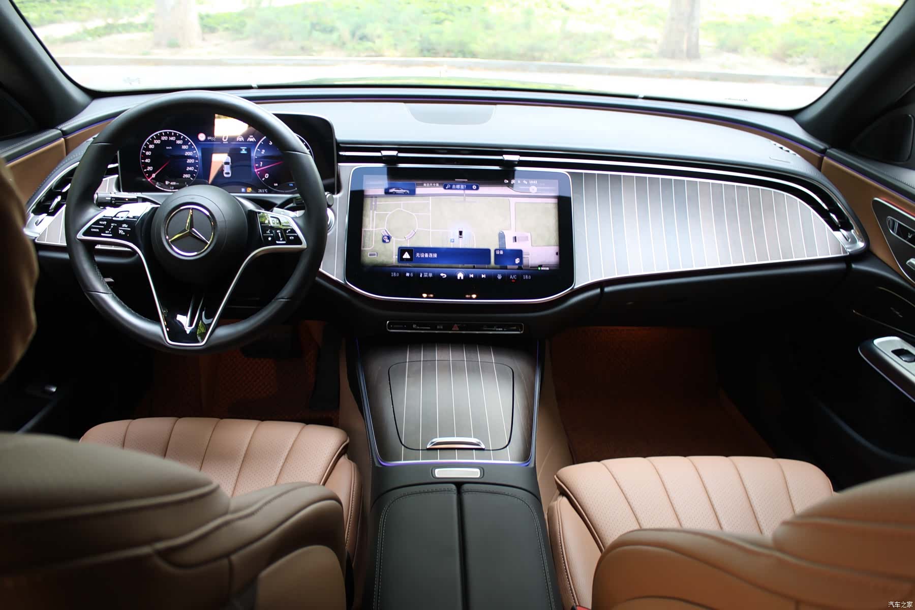 Mercedes-Benz E-Class, 2024 17